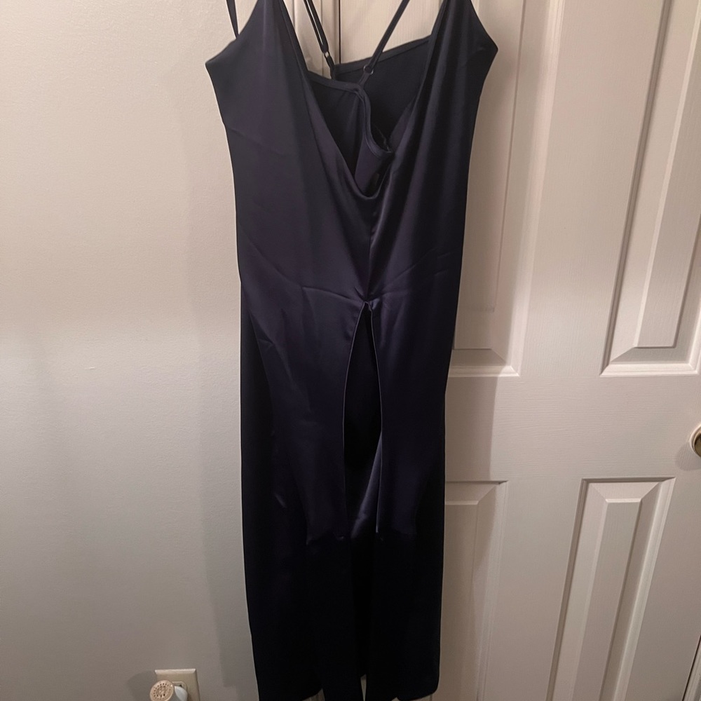 Blue satin dress with tie accent